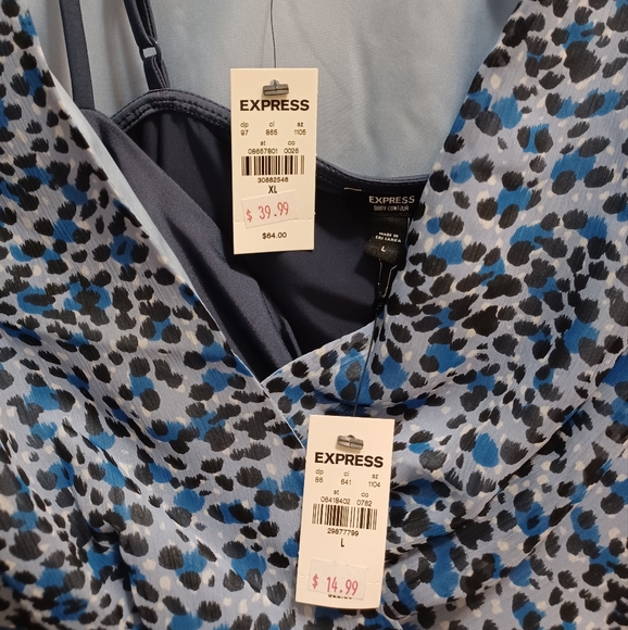 Espress blouse! Great to pair with Jeans and sandles! - Picture 2 of 8